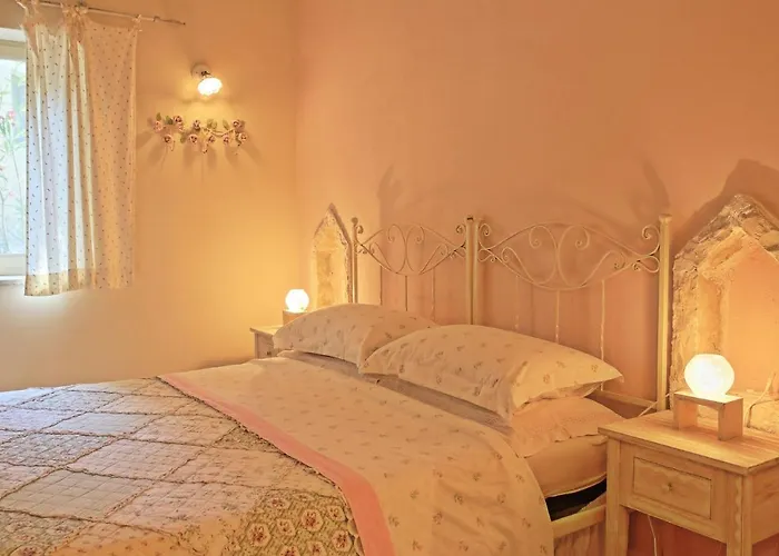 فيلة Prasini Luxury
