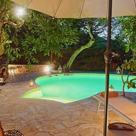 Villa Prasini Luxury Oziás